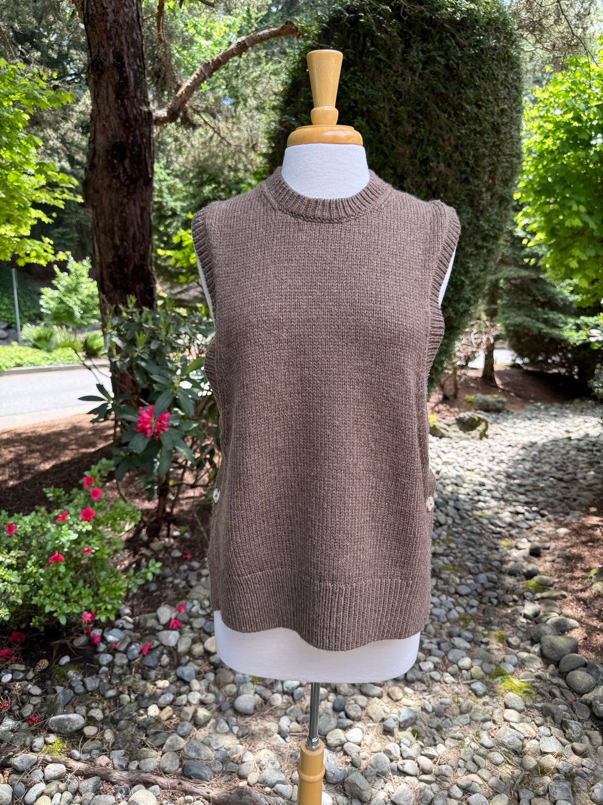 Romy Vest